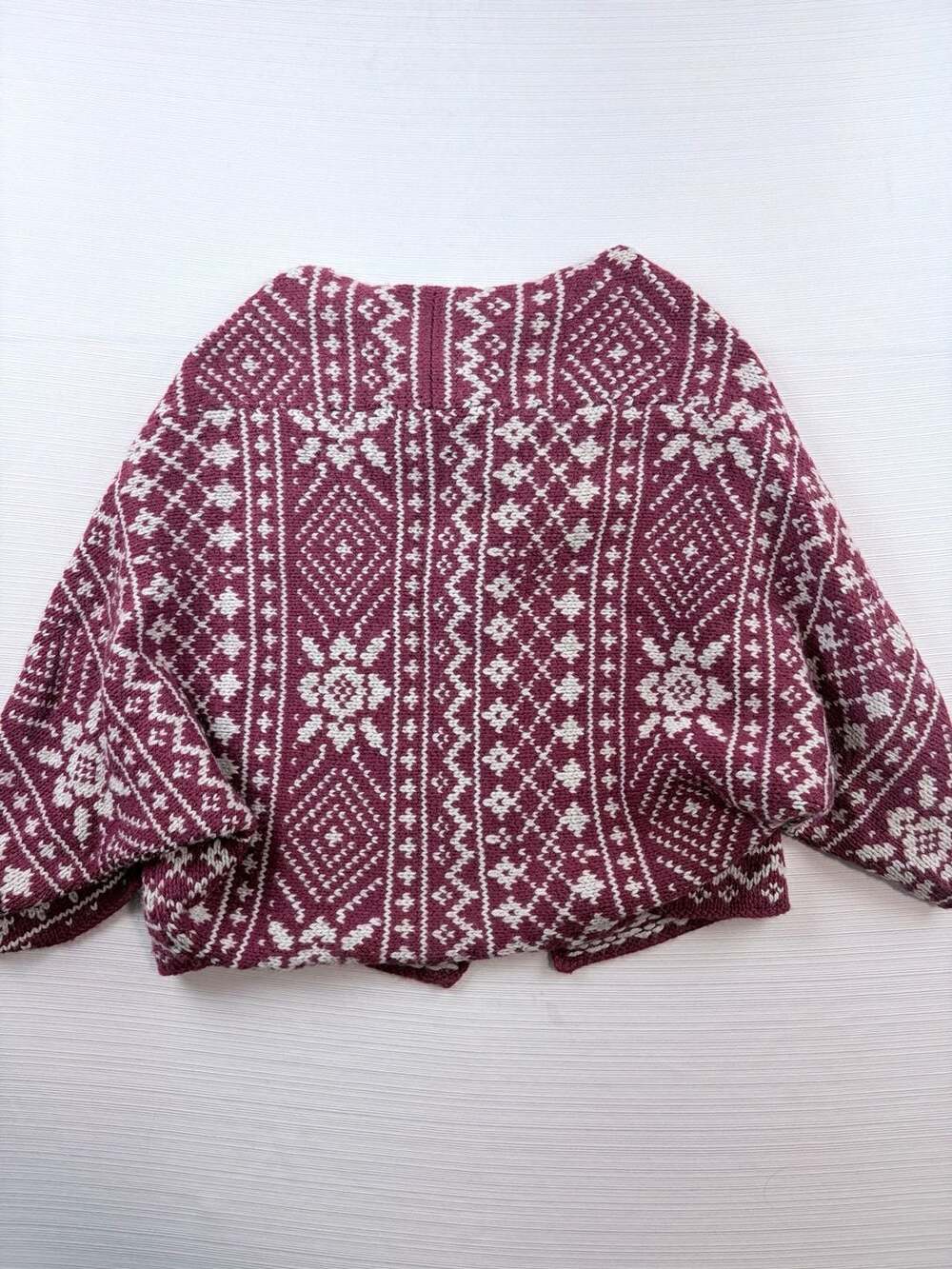 Cabi Fair Isle Cape Sweater Size M Red White Knit Poncho Cardigan